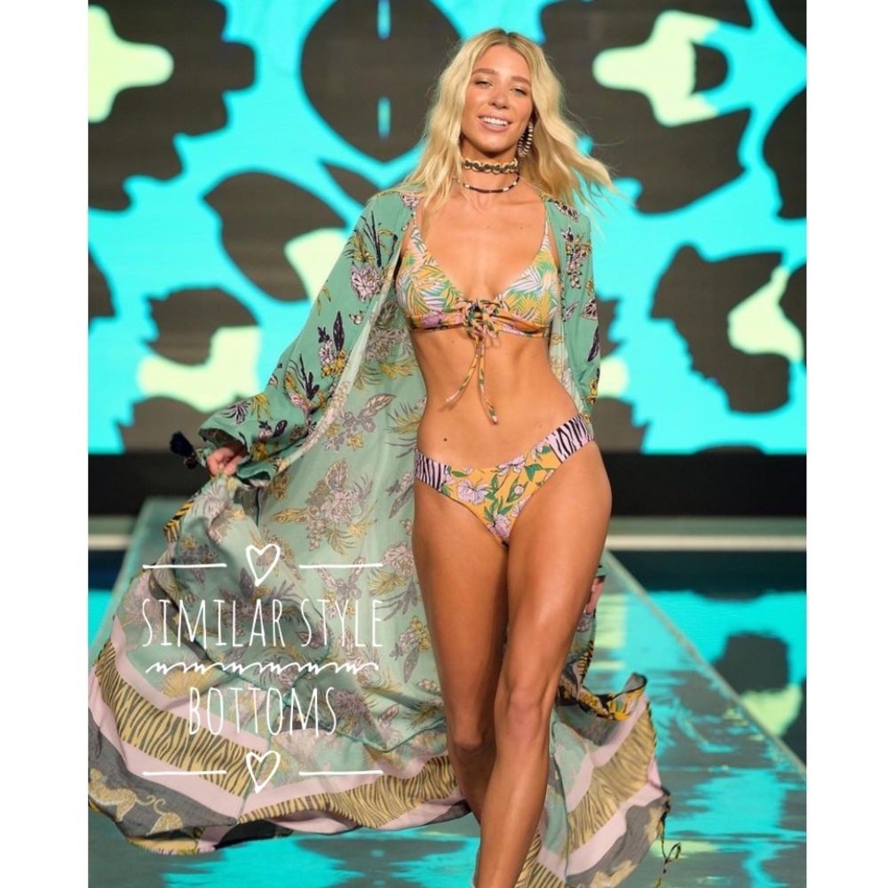 MAAJI Set - Sporty Charlotte Bikini Top & Flirt Signature Bottoms L/XL - Picture 11 of 16